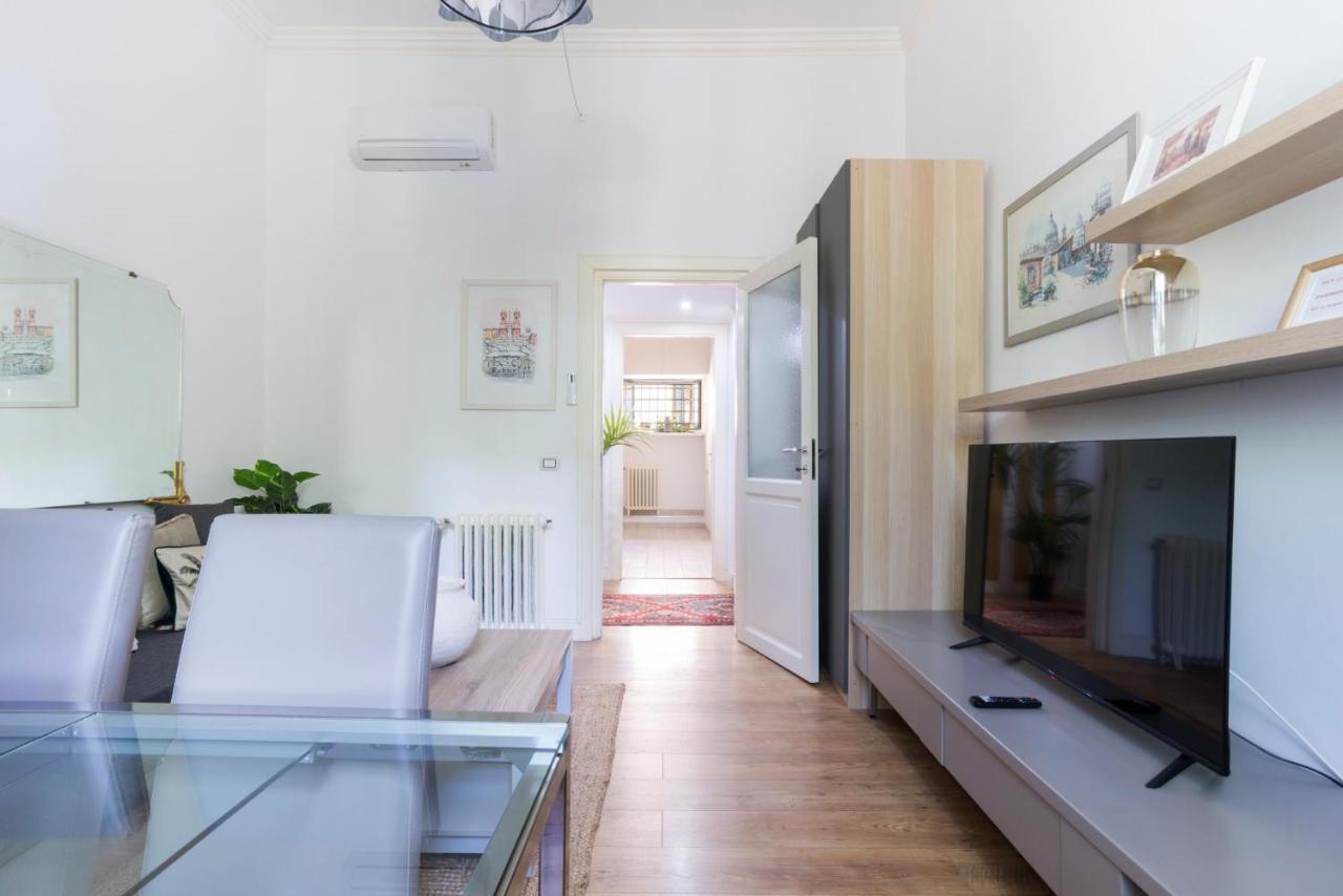 Apartmán Tiber Majesty 25 Piazza Del Popolo Řím Exteriér fotografie